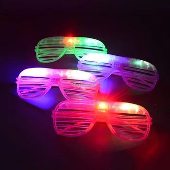 12PCS Suaugusiųjų Vaikų Užrakto Atspalvių ŠviesosAkiniai nuo saulės Švytėjimas Tamsoje Neon Šalis Tiekia 4 Spalvos Plastiko LED Akinius Baterijomis